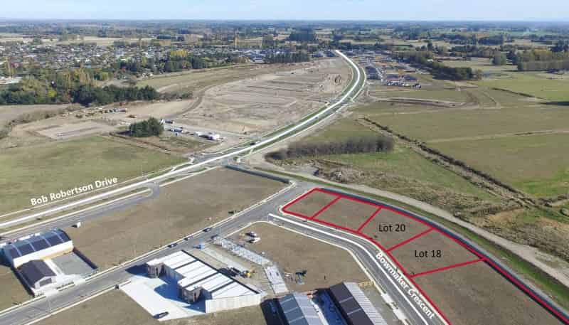 18-20 Bowmaker Crescent, Woodend