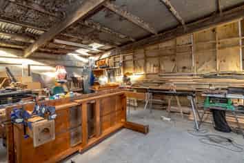 Prime provincial multi tenanted investment