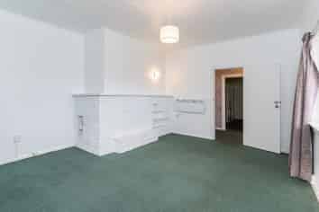 17 Hereford Street, West End