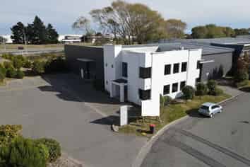 Modern, Dual Access Warehouse With Fenced Yard