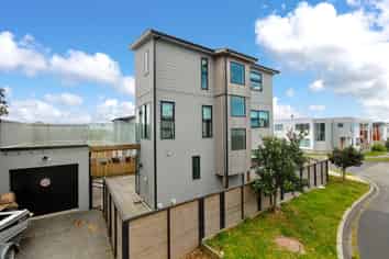 59 Lockheed Street, Hobsonville