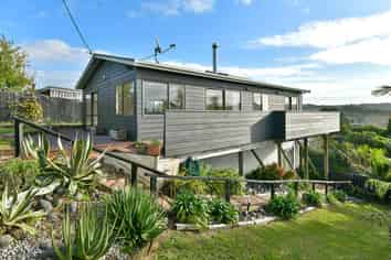 2b Hammond Avenue, Hatfields Beach