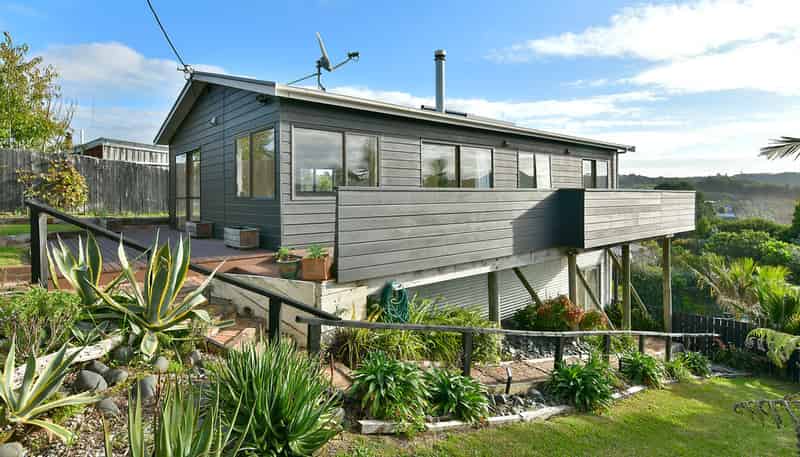 2b Hammond Avenue, Hatfields Beach