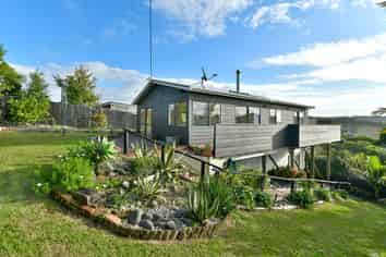 2b Hammond Avenue, Hatfields Beach