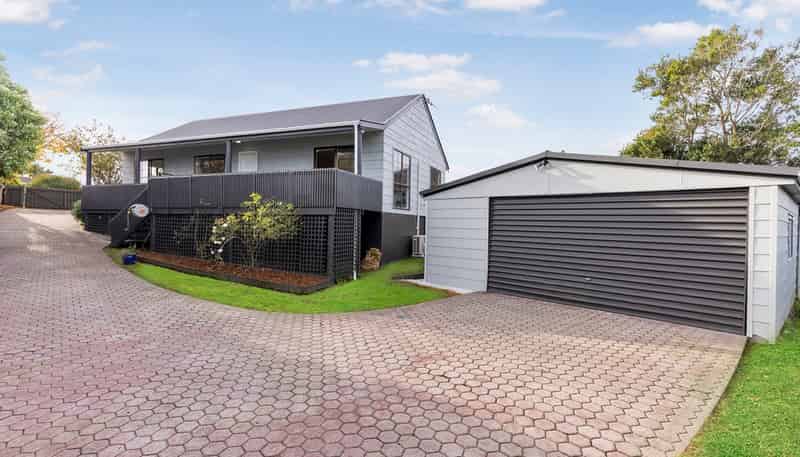 16 Cade Place, Weymouth