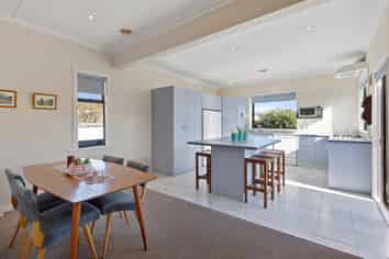 77a Ira Street, Miramar