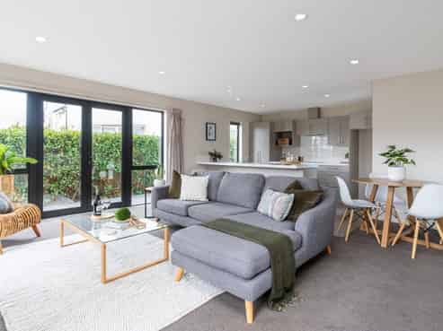 36 John Campbell Crescent, Hillmorton