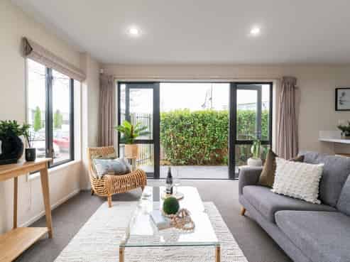 36 John Campbell Crescent, Hillmorton