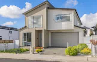 10 Roa Avenue, Hobsonville