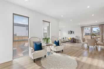 10 Roa Avenue, Hobsonville