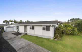 32 Allington Road, Massey