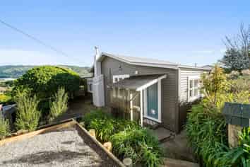 28 Awatea Street, Ranui Heights