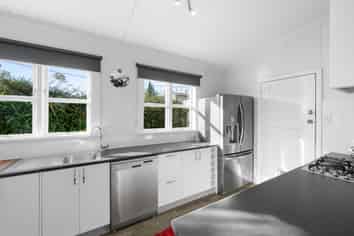 28 Awatea Street, Ranui Heights