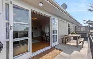 3/205 St Johns Road, Meadowbank