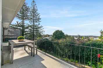 3/205 St Johns Road, Meadowbank