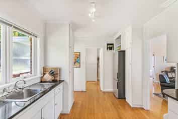 3/205 St Johns Road, Meadowbank