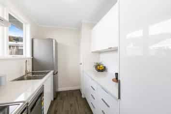 6 & 6A Wainhouse Street, Stokes Valley