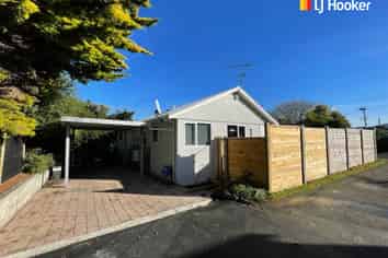 154 Larnach Road, Waverley