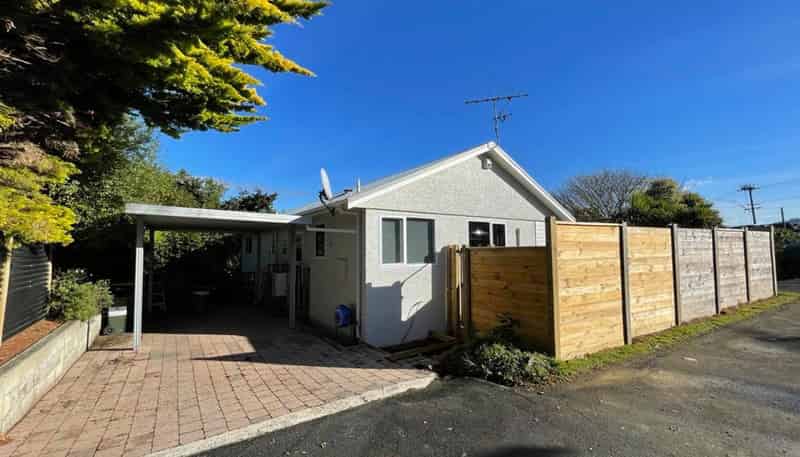 154 Larnach Road, Waverley