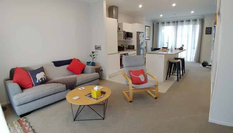 84 Squadron Drive, Hobsonville