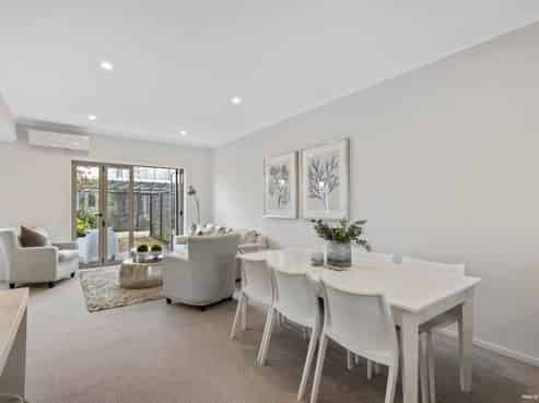 30/218 Green Lane West, Epsom