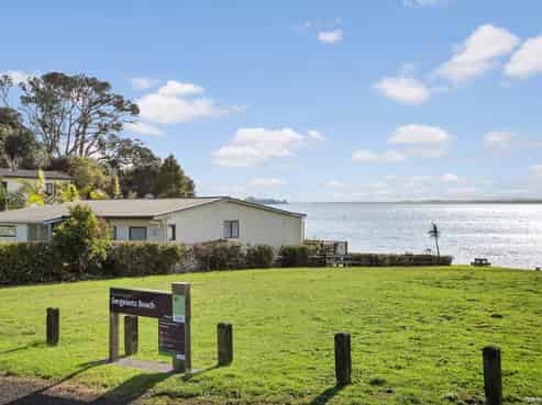 32 Sergeant Road, Awhitu