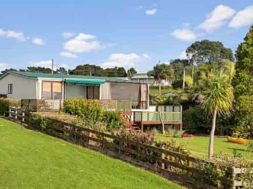 32 Sergeant Road, Awhitu