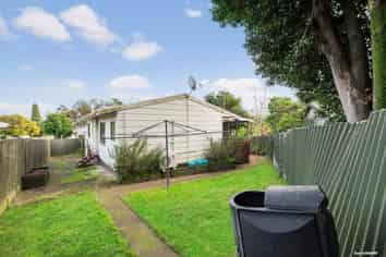 2/226A Dominion Road, Red Hill