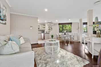 26 Fleetwood Drive, Henderson