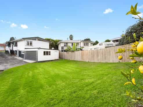 2 Bellamy Place, Blockhouse Bay