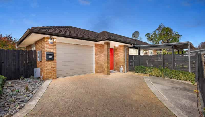 12 Emmerdale Avenue, Papakura