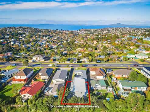 916A East Coast Road, Browns Bay