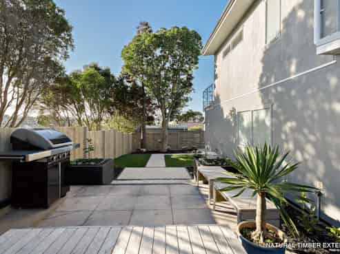 916A East Coast Road, Browns Bay