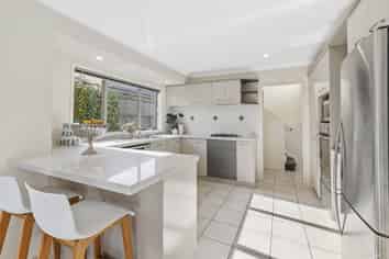 10 Belsera Court, Northpark