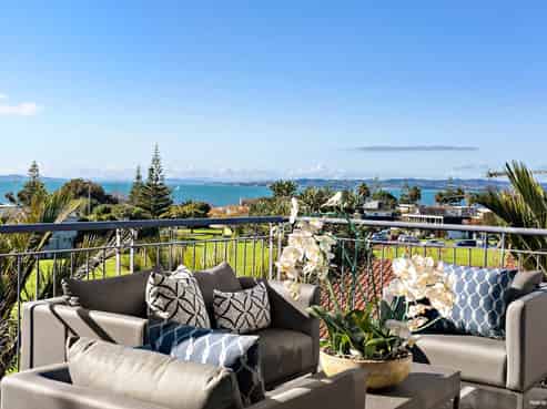 17 McCrystal Avenue, Eastern Beach