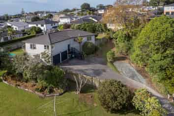 43 Jelas Road, Red Beach