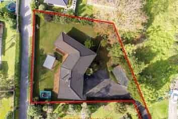 43 Jelas Road, Red Beach