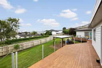 43 Jelas Road, Red Beach