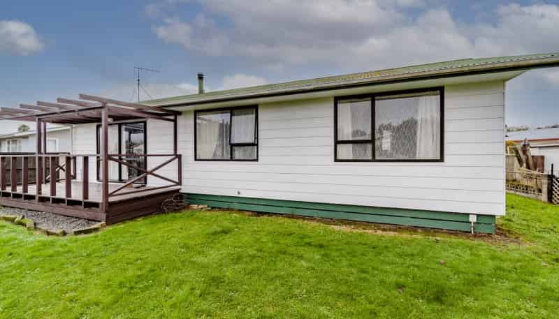1 Latham Stubbs Crescent, Waipawa