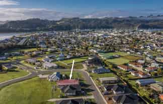 6 Palm Drive, Whitianga