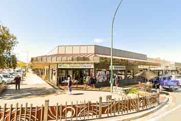 Corner Tongariro/Tamamutu St - Retail