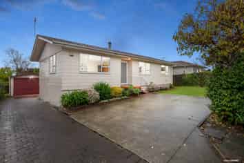 74 Casuarina Road, Half Moon Bay