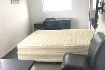 2D/7 Snead Place, Hillcrest