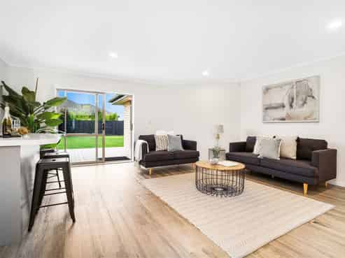 58 Farringdon Avenue, Rototuna North