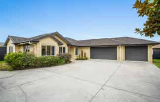 58 Farringdon Avenue, Rototuna North