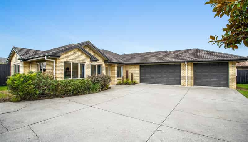 58 Farringdon Avenue, Rototuna North