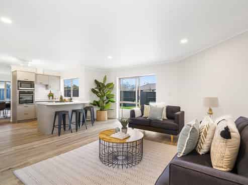 58 Farringdon Avenue, Rototuna North