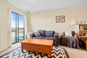4C/17 Crown Lynn Place, New Lynn