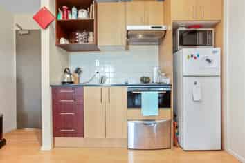 4C/17 Crown Lynn Place, New Lynn