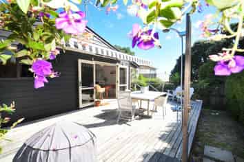 4 Dungarvon Place, Omaha